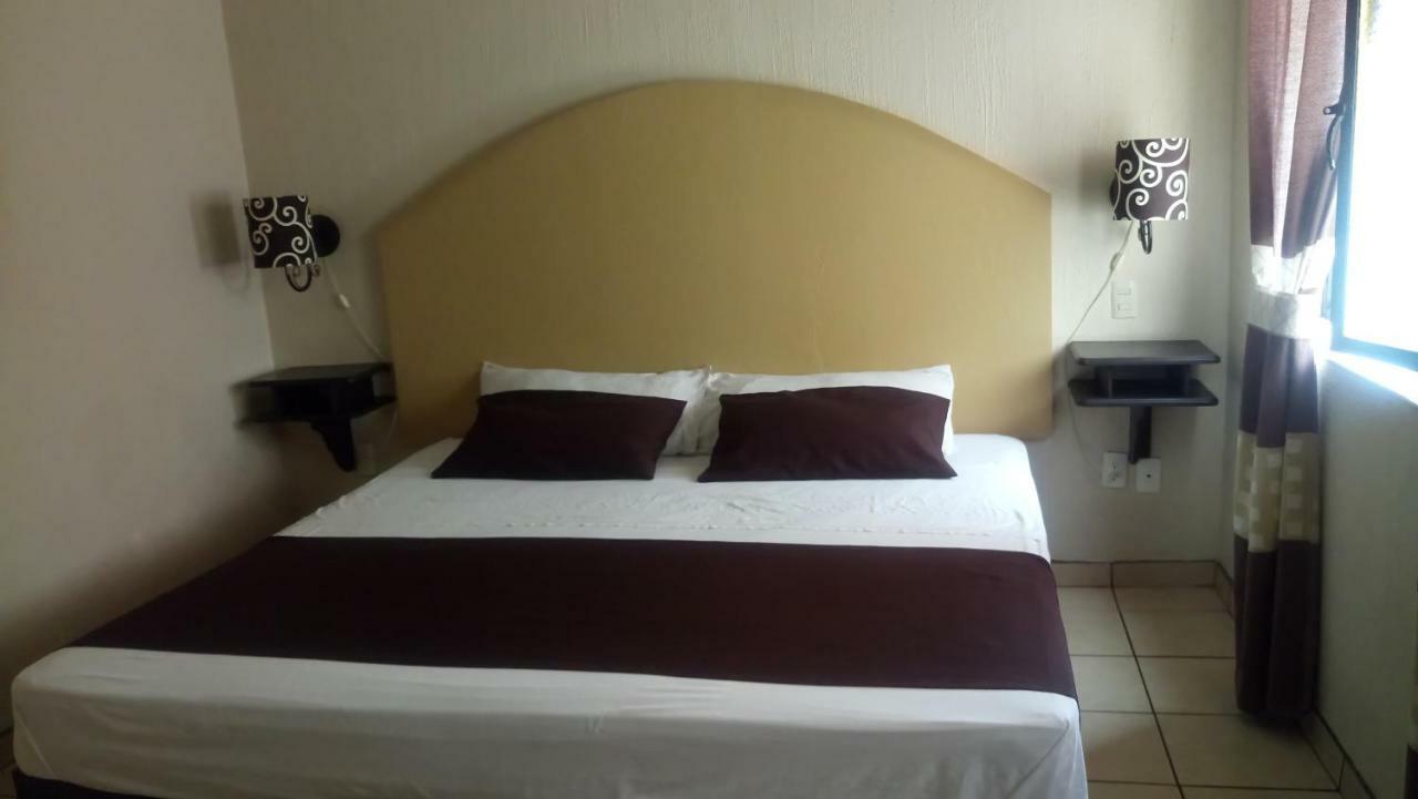 Hotel Brambila Union de Tula Ngoại thất bức ảnh